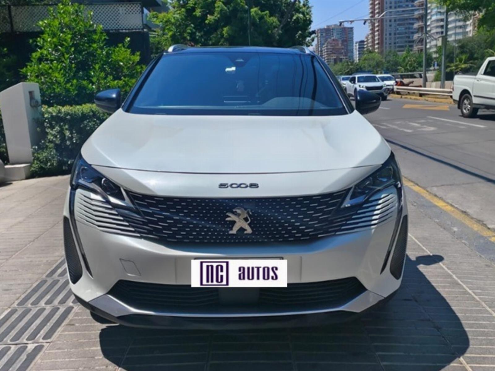 PEUGEOT 5008 1.5 BlueHDI 130 HP Auto GT 2022 Como nuevo - NC AUTOS