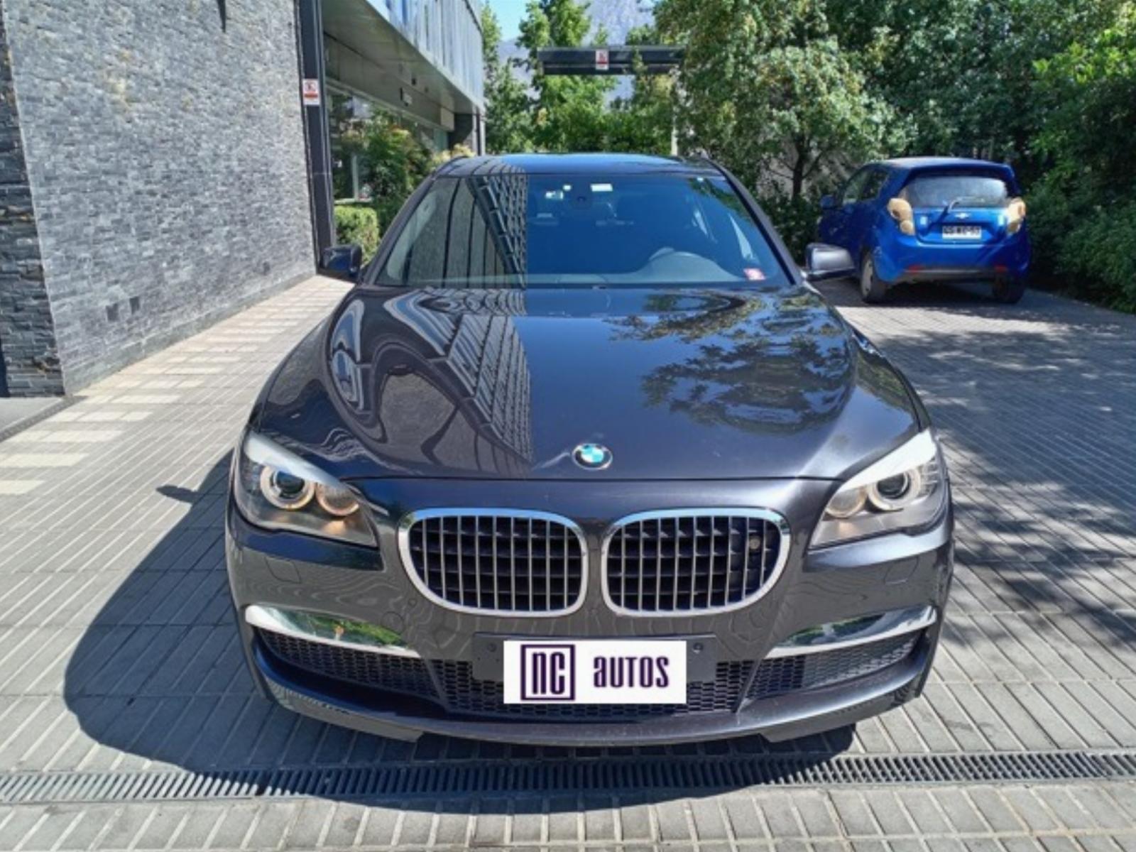 BMW 750 4.4 750iA 2012 Excelente Oportunidad - NC AUTOS