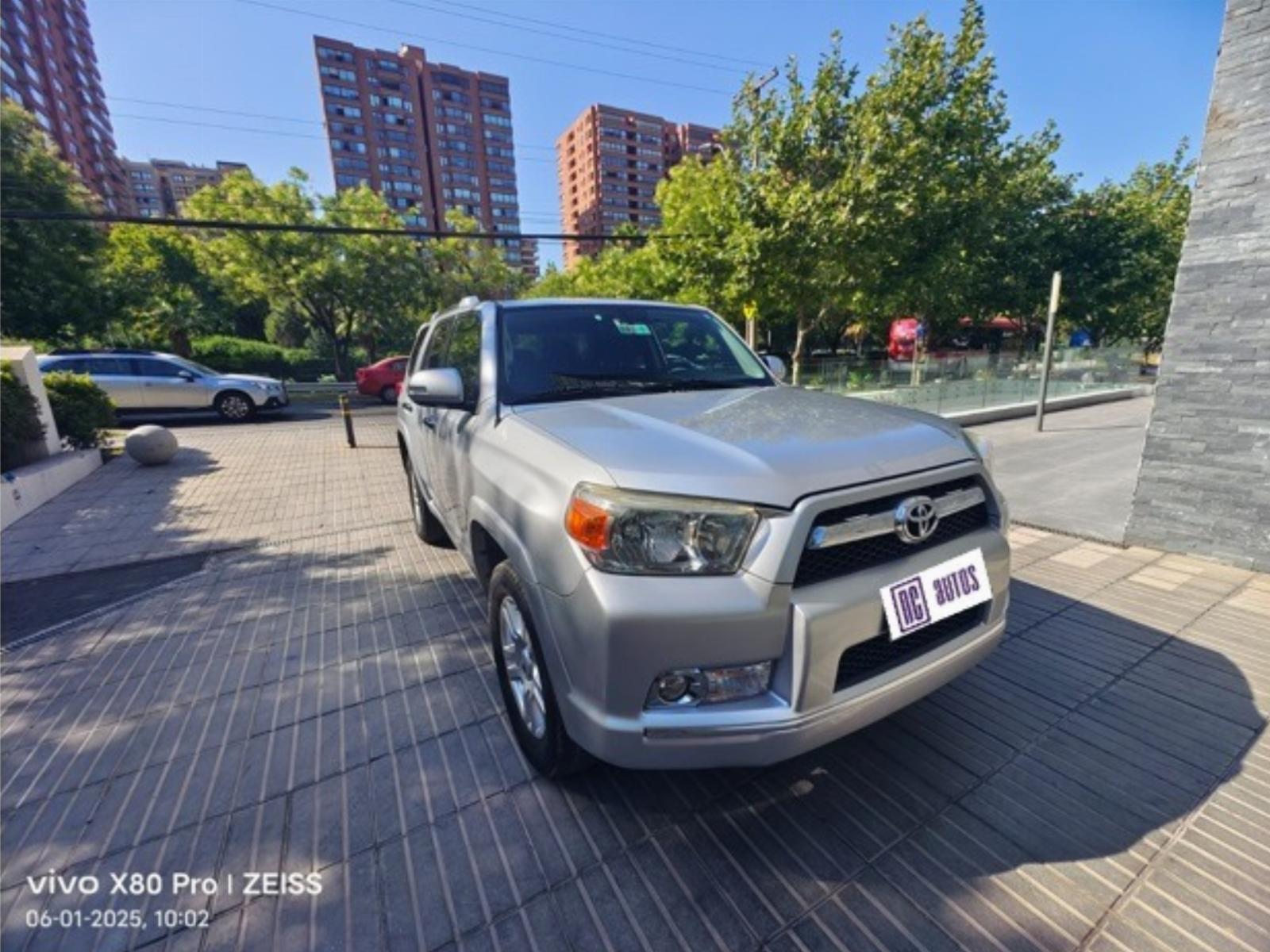 TOYOTA 4 RUNNER 4.0 Limited 4x2 Auto 2011 Excelente Oportunidad - FULL MOTOR