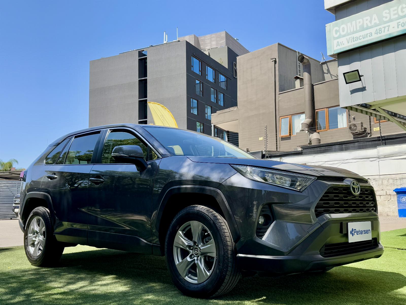 TOYOTA RAV 4 LE 2.0 4X2 CVT A20LE2C 2023 UNICO DUEÑO - FULL MOTOR