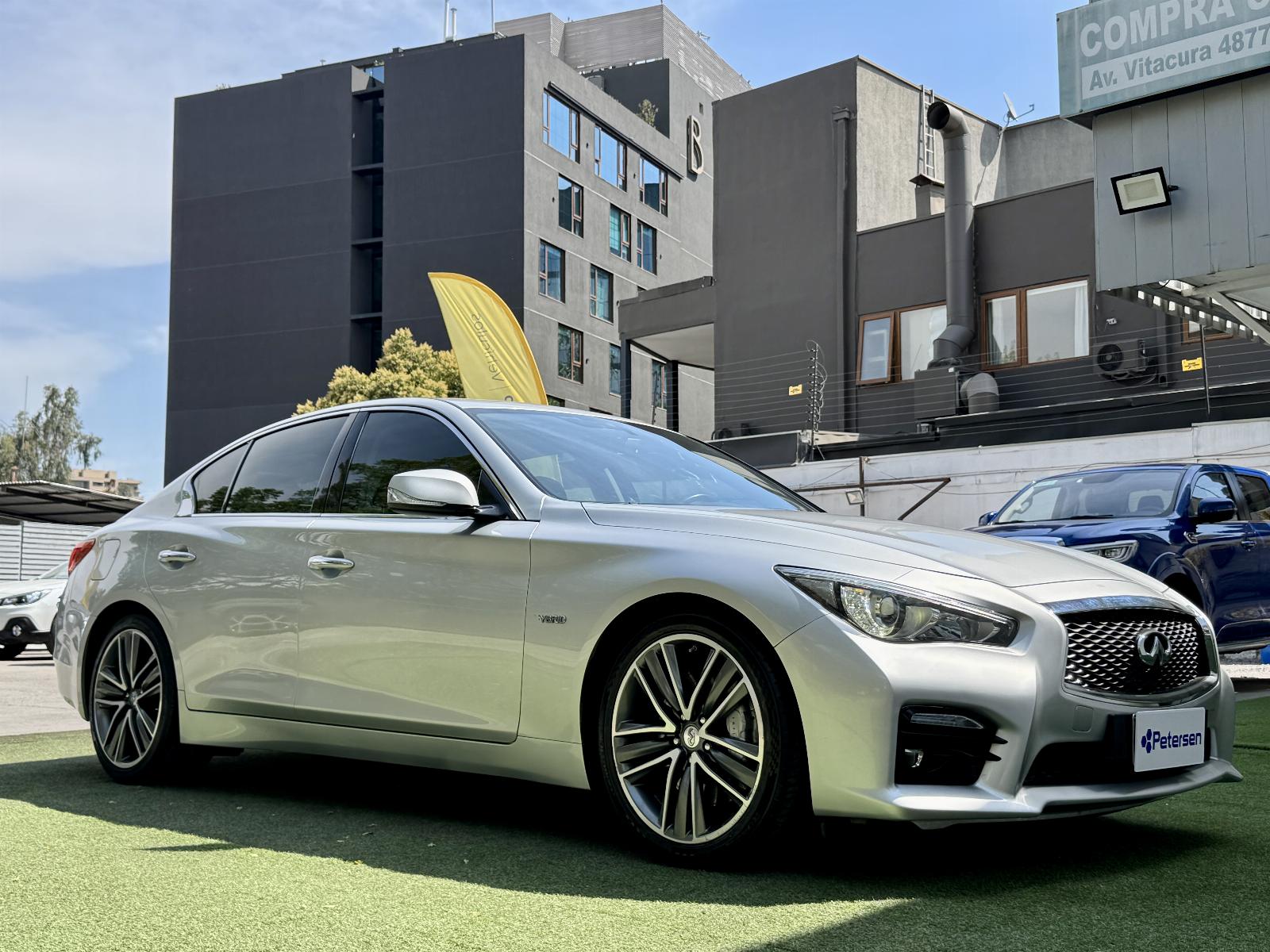 INFINITI Q50 HEV 2015  - 