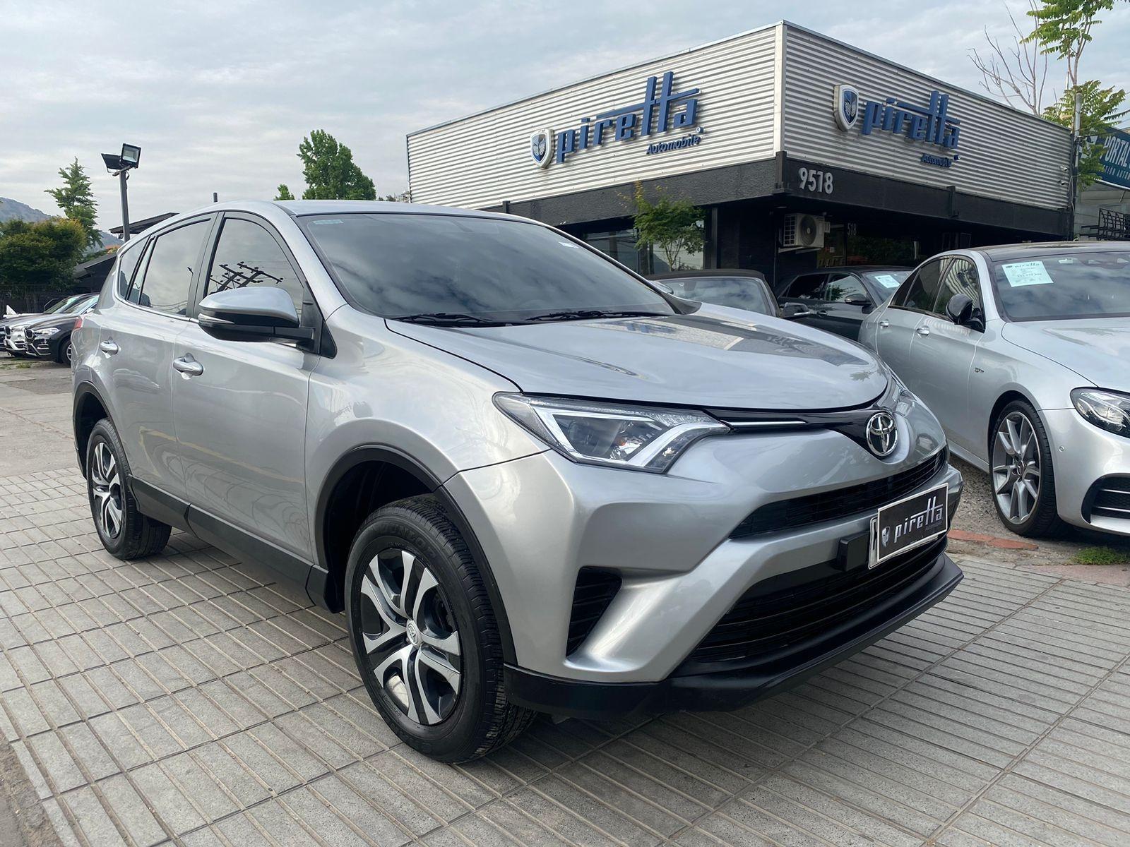 TOYOTA RAV 4 LUJO CVT 2.0 2019 IMPECABLE ESTADO - PIRETTA AUTOMOBILE