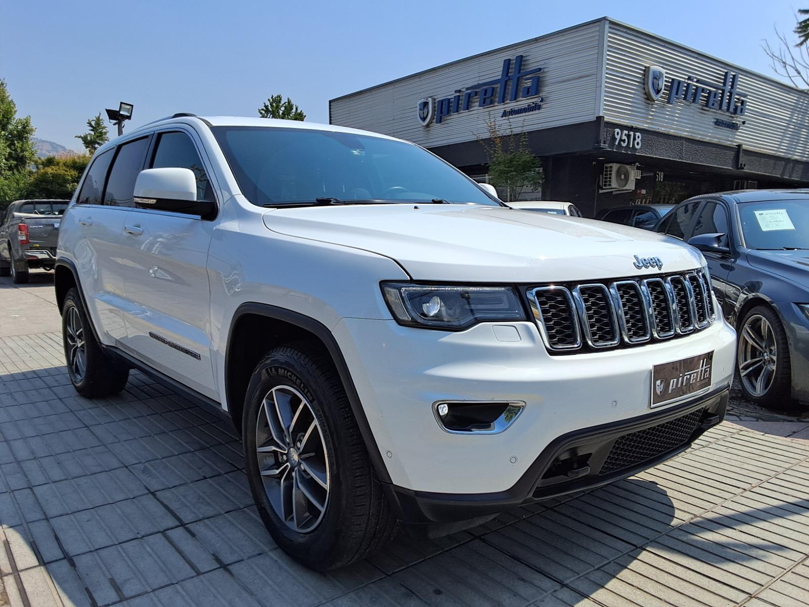 JEEP GRAND CHEROKEE 4X2 3.6 2019 MANTENCIONES AL DÍA. - PIRETTA AUTOMOBILE