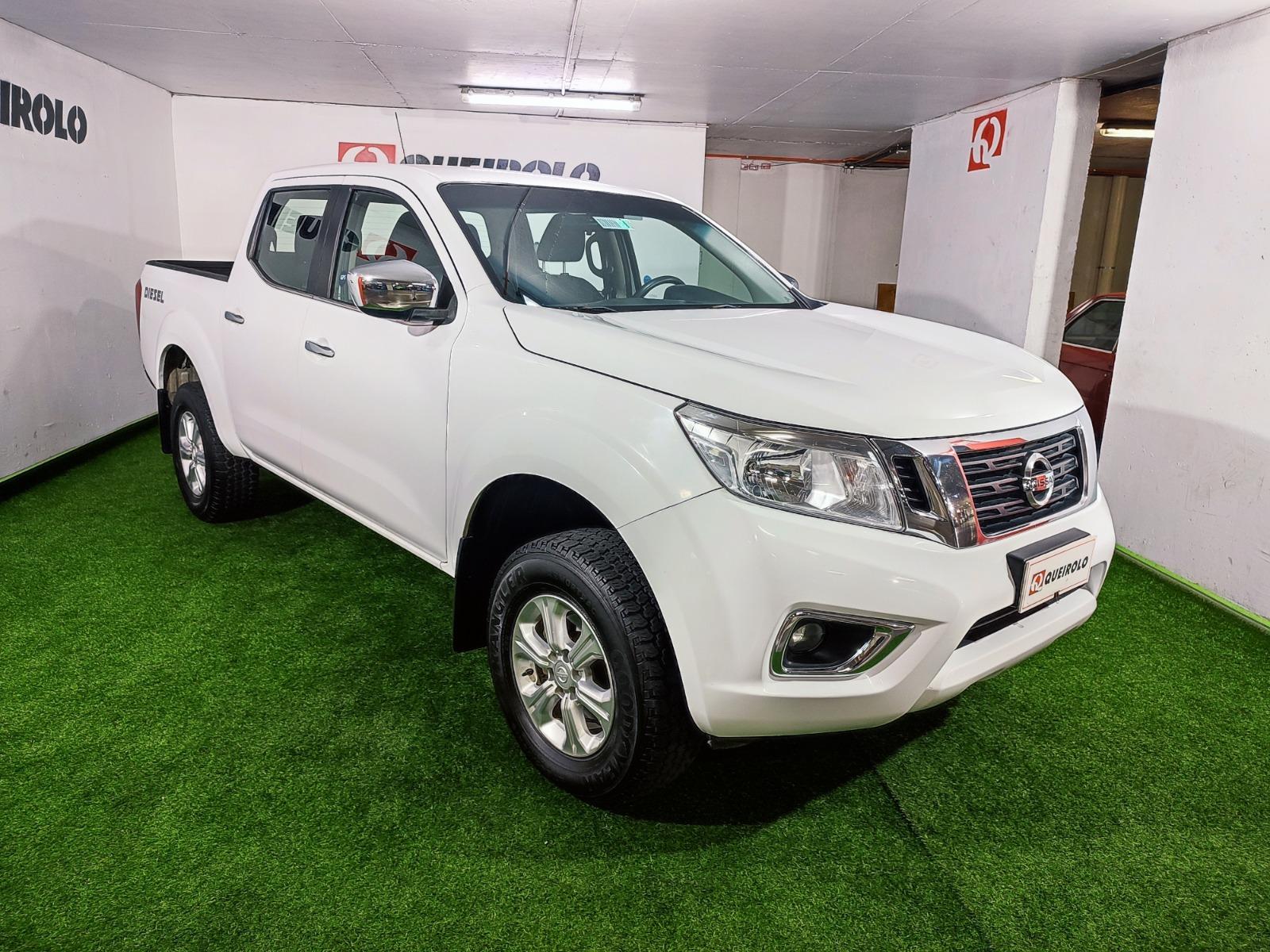 NISSAN NP300 DCAB XE 2.3 2018 EXCELENTES CONDICIONES - QUEIROLO MUNDO 4x4