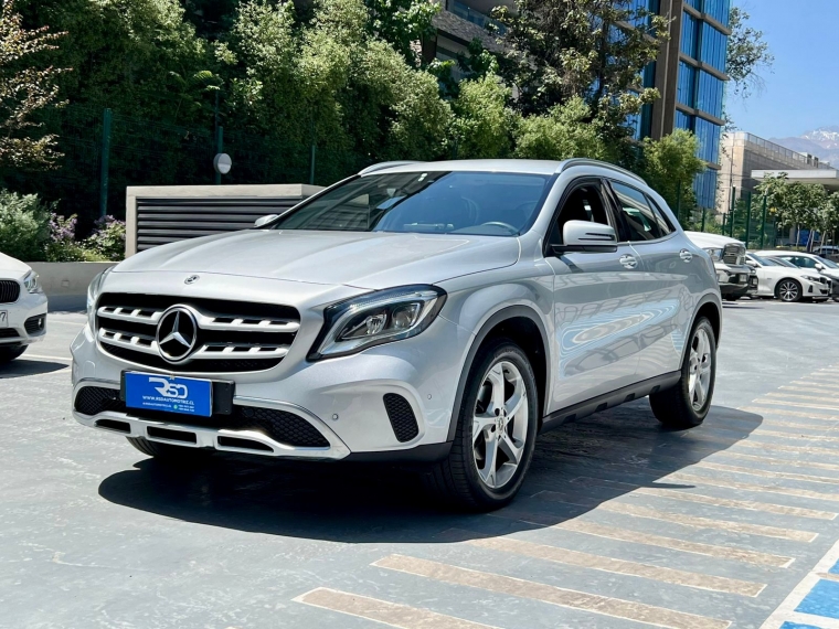 MERCEDES-BENZ GLA 200 1.6 DCT 2019  - RSD