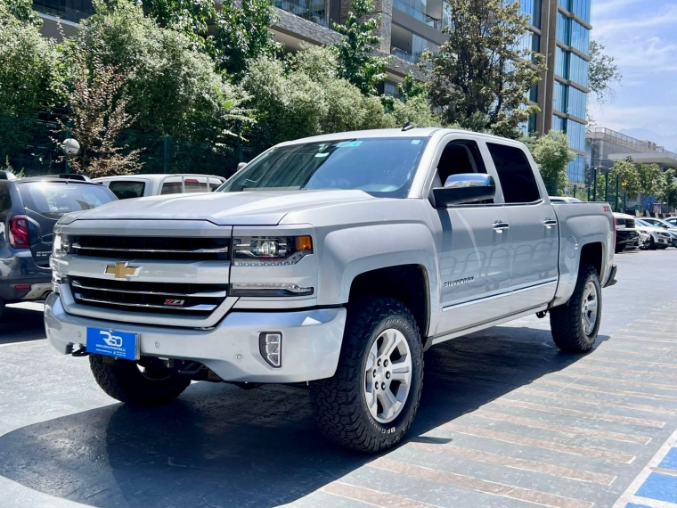 CHEVROLET SILVERADO LTZ 5.3 EQUIPO EXTRA 2018  - RSD