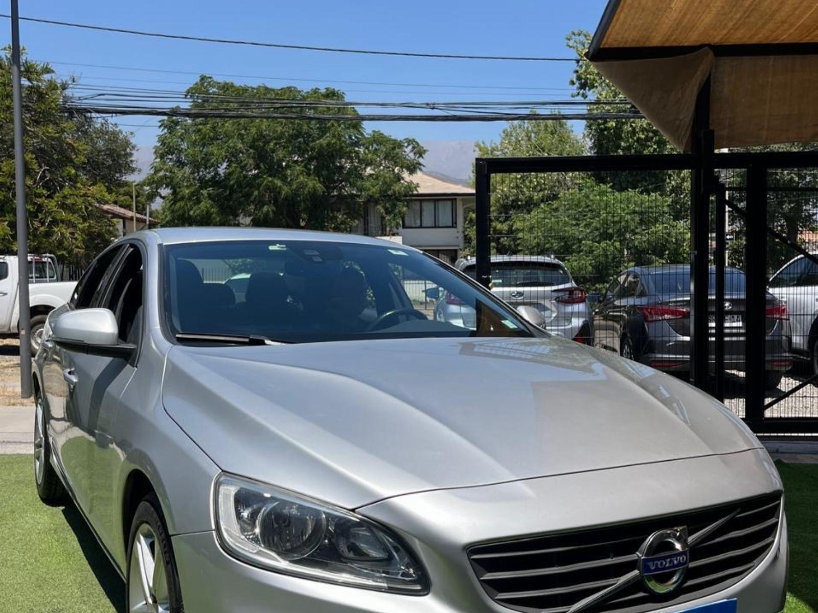 VOLVO S60 S60 D2 2016 EXCELENTE ESTADO - FULL MOTOR