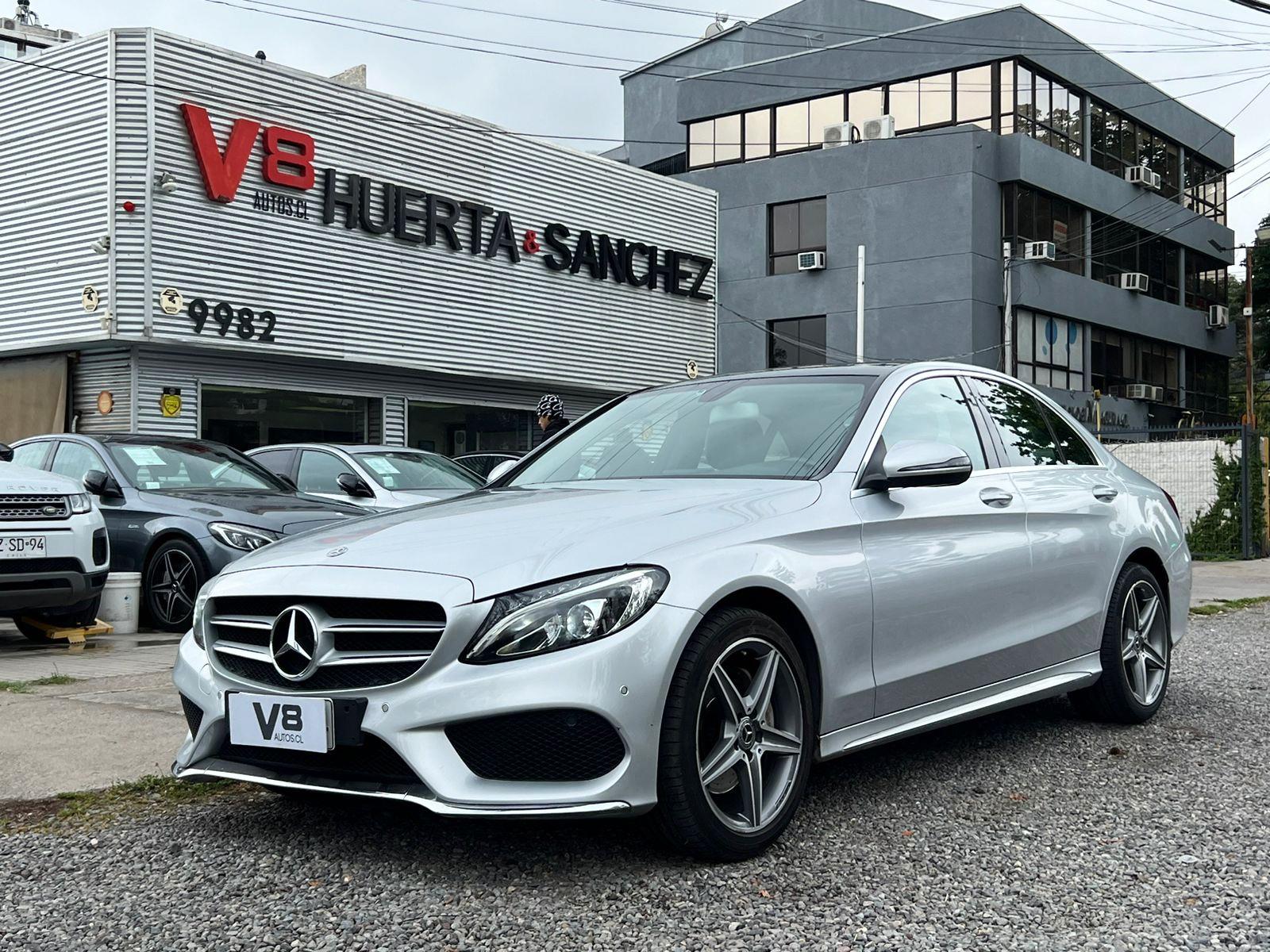 MERCEDES-BENZ C200 2.0 2018 MANTENIMIENTO AL DÍA - V8 AUTOS