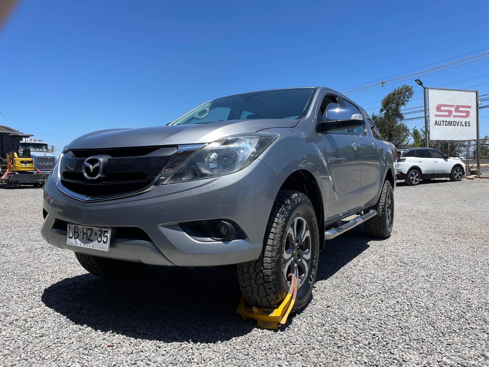 MAZDA BT-50 SDX 4X4 MT 2019 Mazda BT-50 - SS AUTOMOVILES