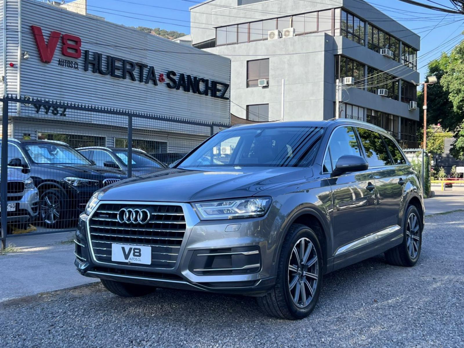 AUDI Q7 DESIGN 2017 DIESEL MANTENIDA EN ZENTRUM HASTA LOS 60 MIL KMS L - V8 AUTOS