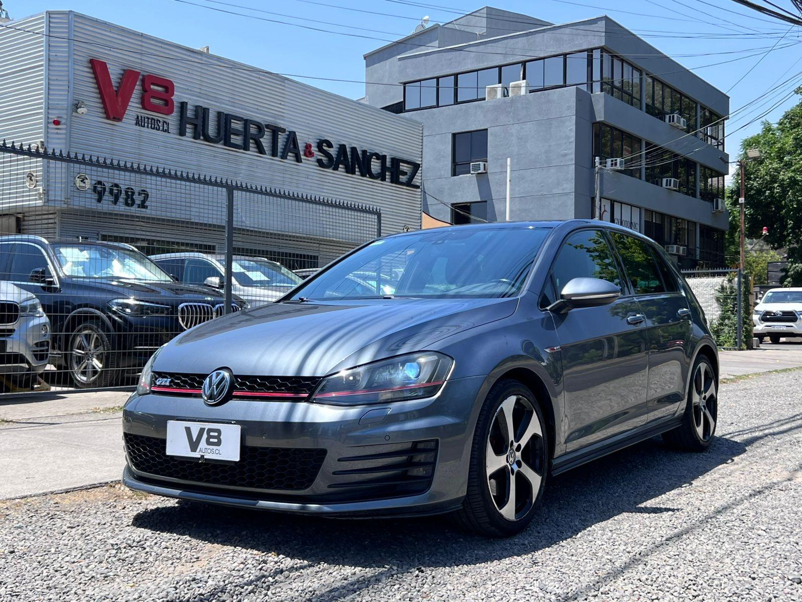 VOLKSWAGEN GTI 2.0 DSG 2015 MANTENIMIENTO AL DÍA - 