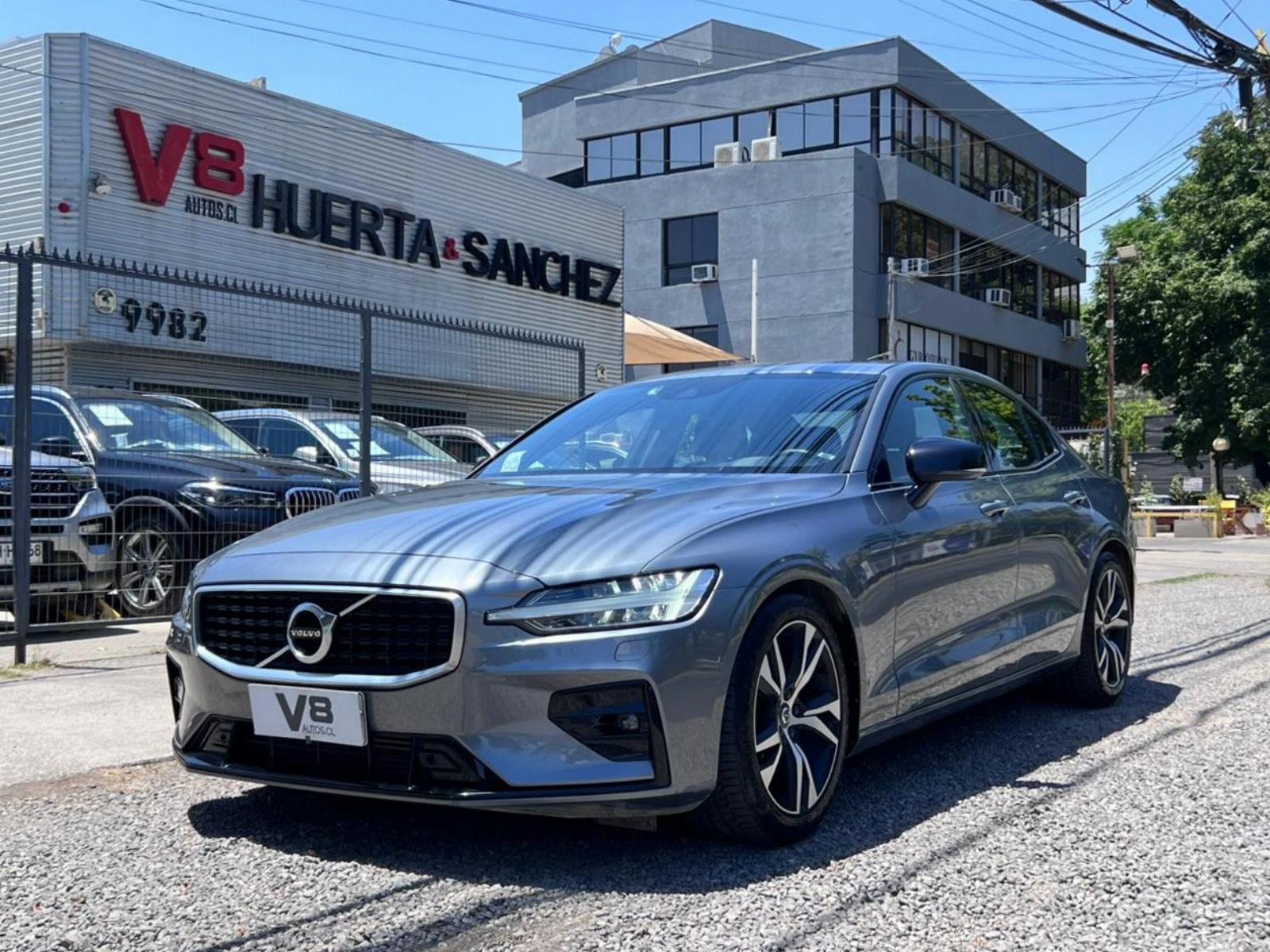 VOLVO S60 T4 R DESIGN 2021 MANTENIMIENTO EN DITEC - V8 AUTOS