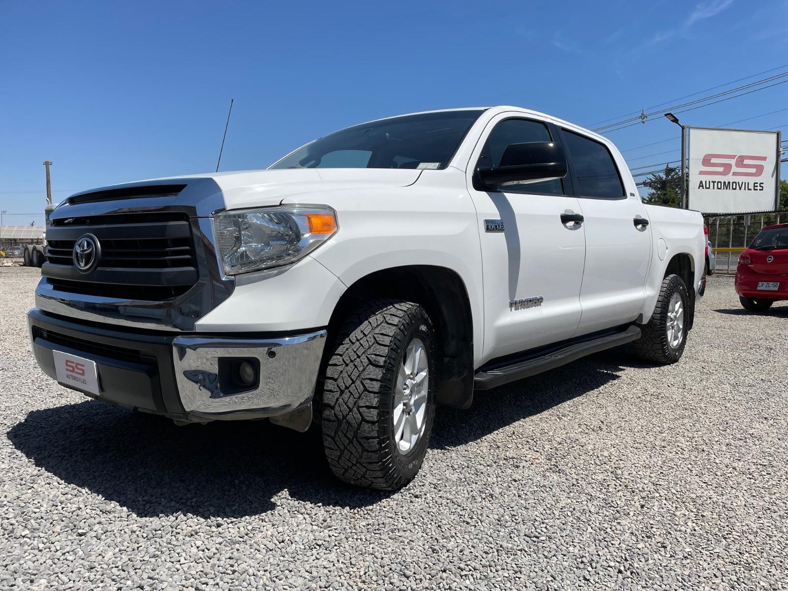 TOYOTA TUNDRA i Force 4X4 AT 5.7 V8 2015 Toyota Tundra - SS AUTOMOVILES