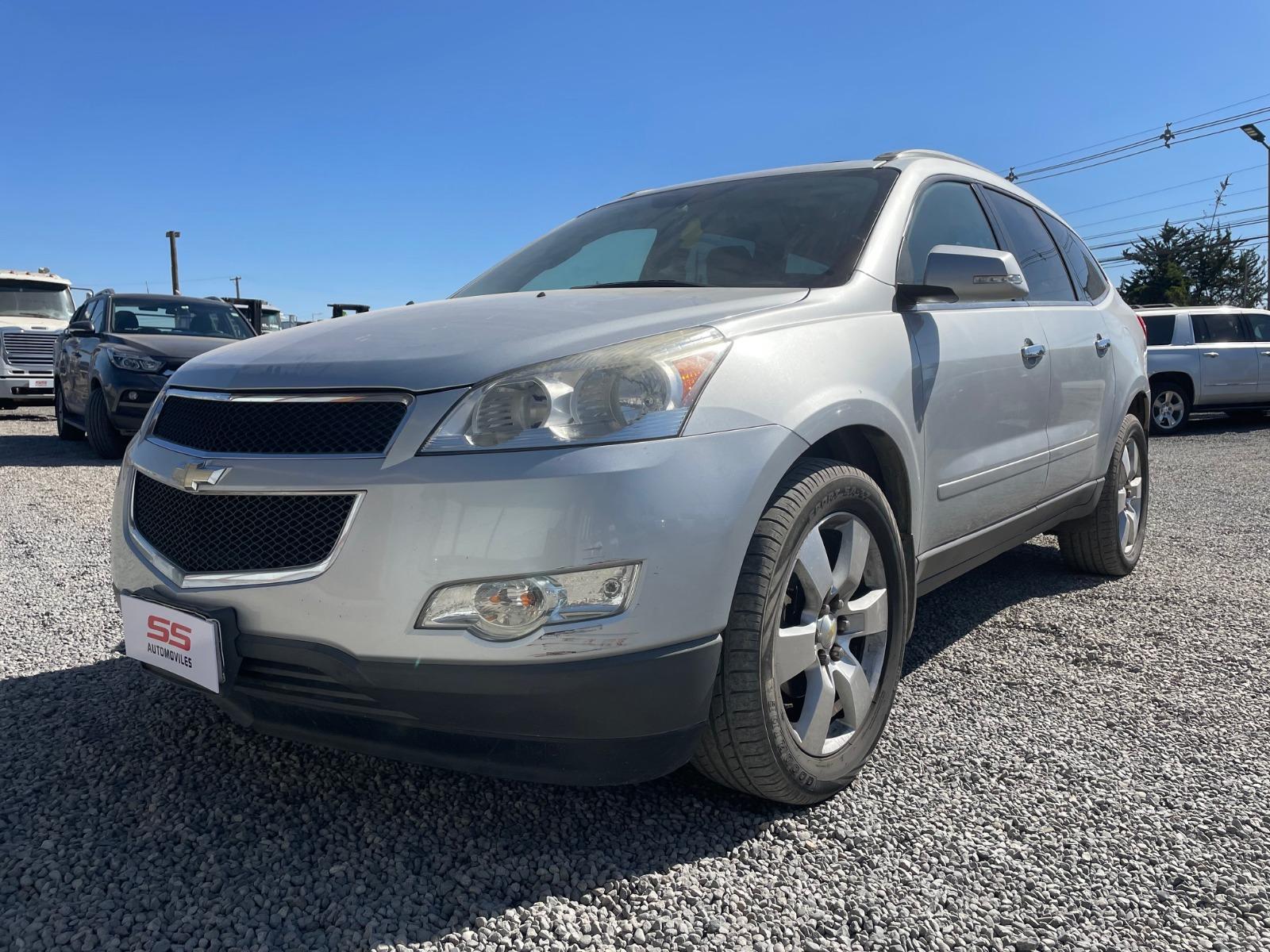 CHEVROLET TRAVERSE II LT AWD 3.6 2013 Chevrolet Traverse - SS AUTOMOVILES