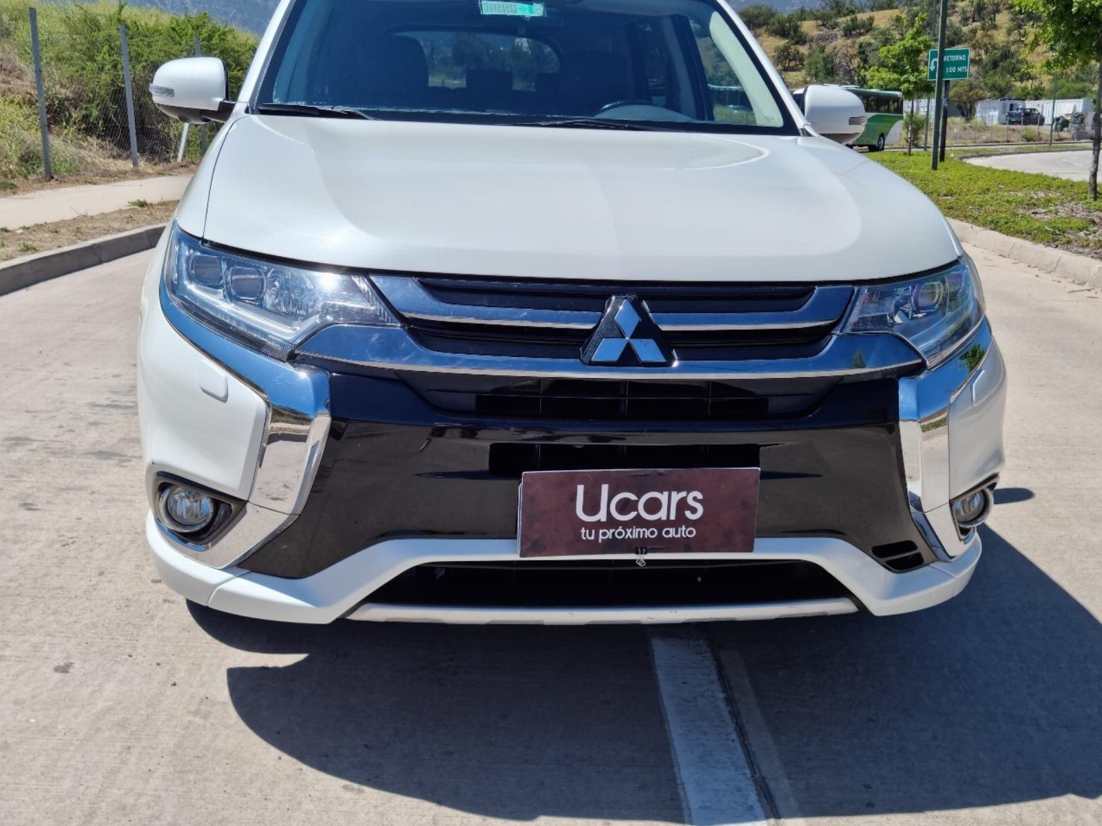 MITSUBISHI OUTLANDER OUTLANDER HIBRIDA 4X4 2.0 AUT 2019 OUTLANDER HIBRIDA 4X4 2.0 AUT - 