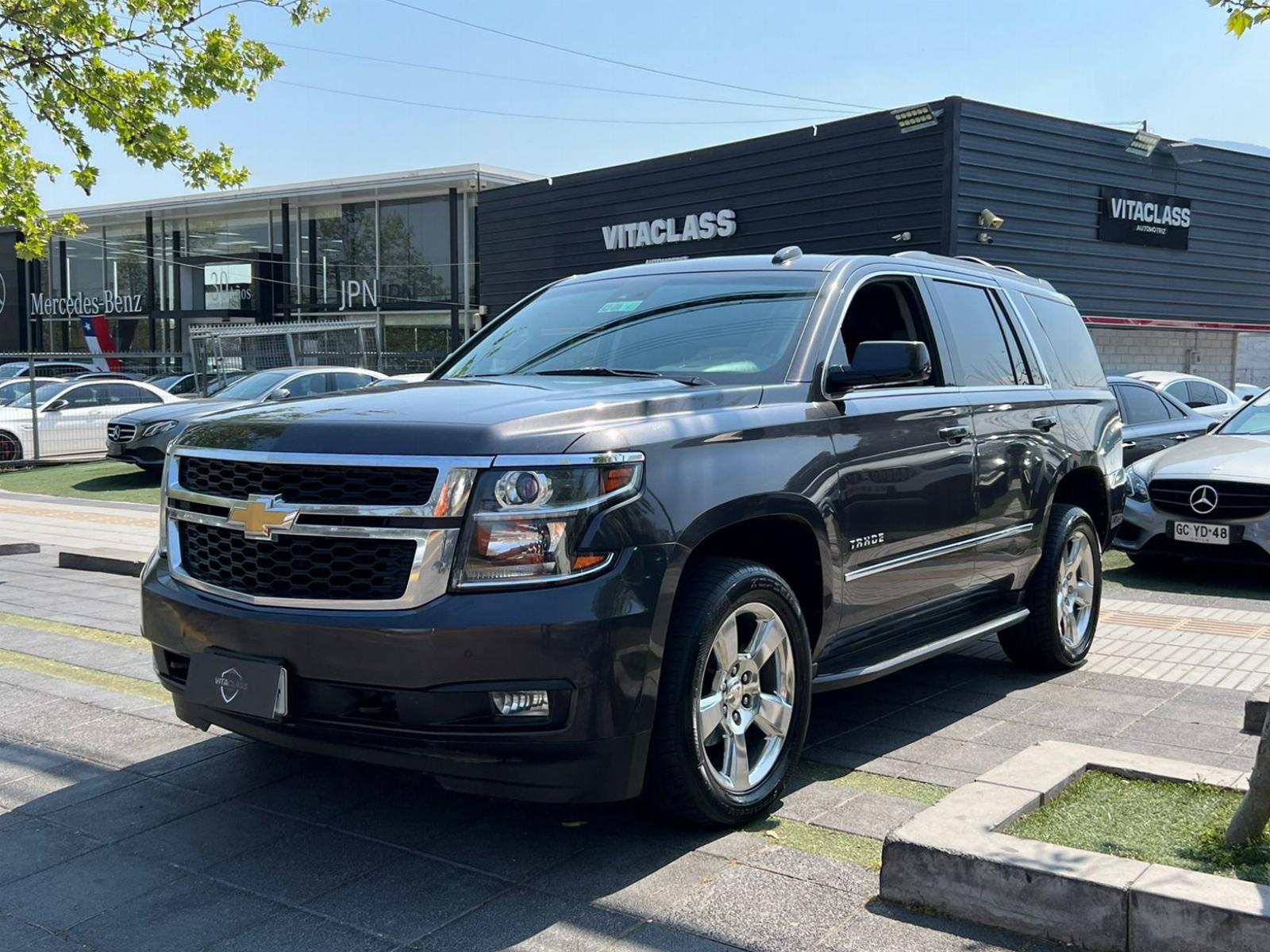 CHEVROLET TAHOE LT 5.3 2018 TRES CORRIDAS DE ASIENTOS  - VitaClass