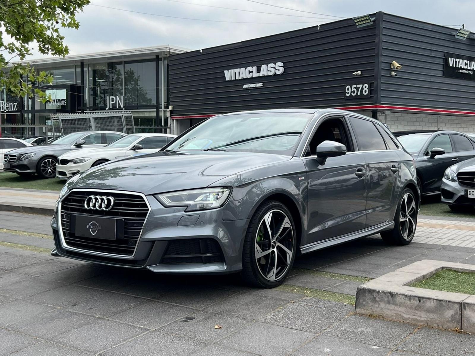 AUDI A3 SPORTBACK 1.4T 2019 S LINE 35 TFSI S TRONIC - VitaClass