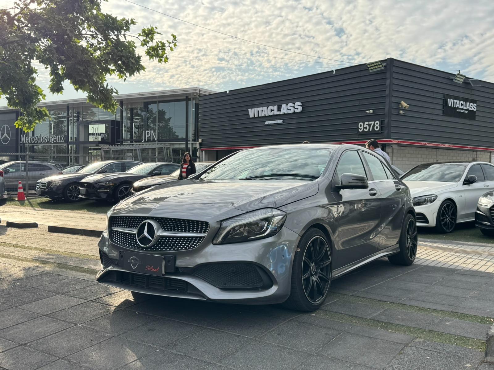 MERCEDES-BENZ A200 DIESEL 2016 2.0 DIESEL LOOK AMG - VitaClass