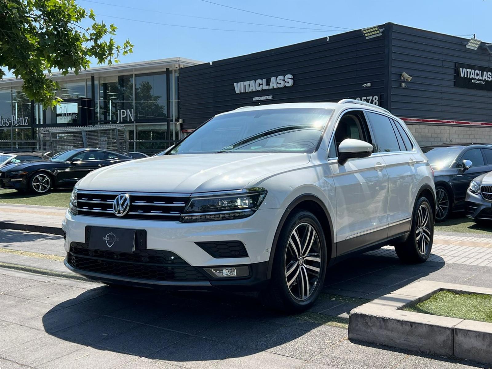 VOLKSWAGEN TIGUAN SPORT 2019 DSG 2.0 TURBO 4MOTION - VitaClass