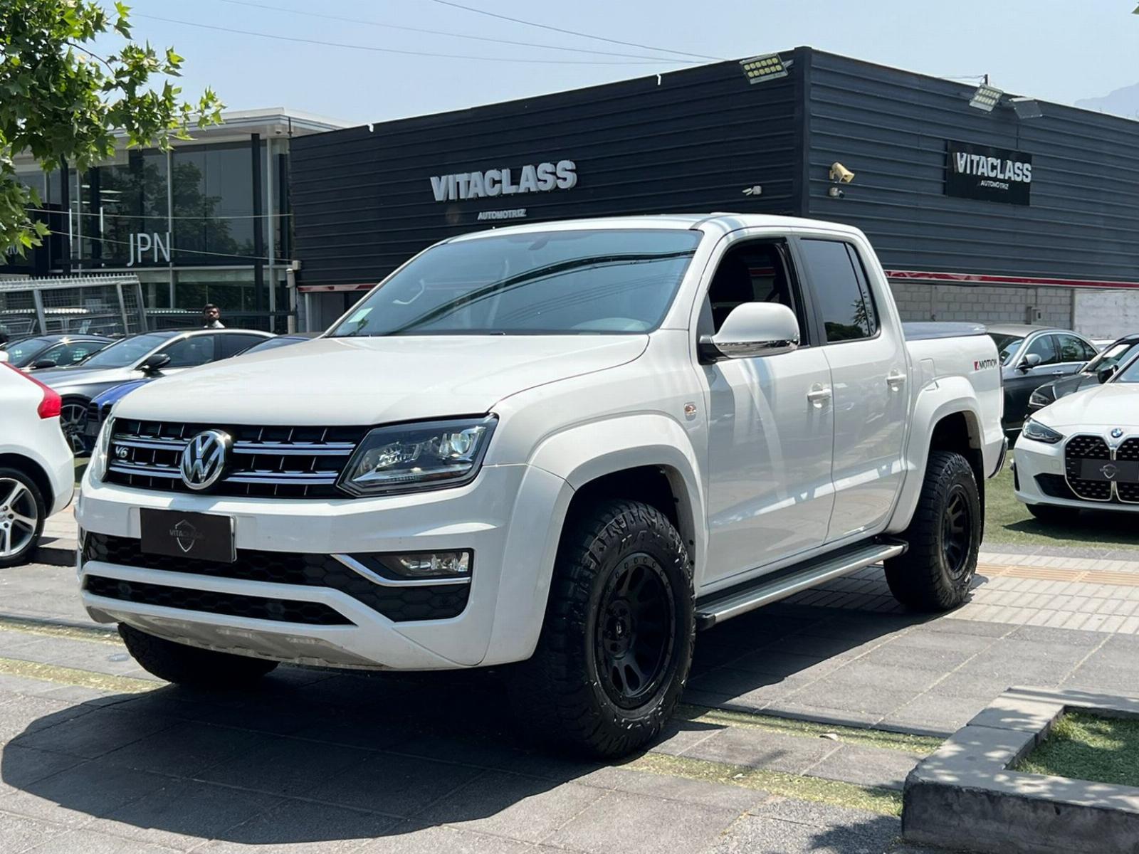 VOLKSWAGEN AMAROK  2022 V6 DIESEL 4MOTION - VitaClass