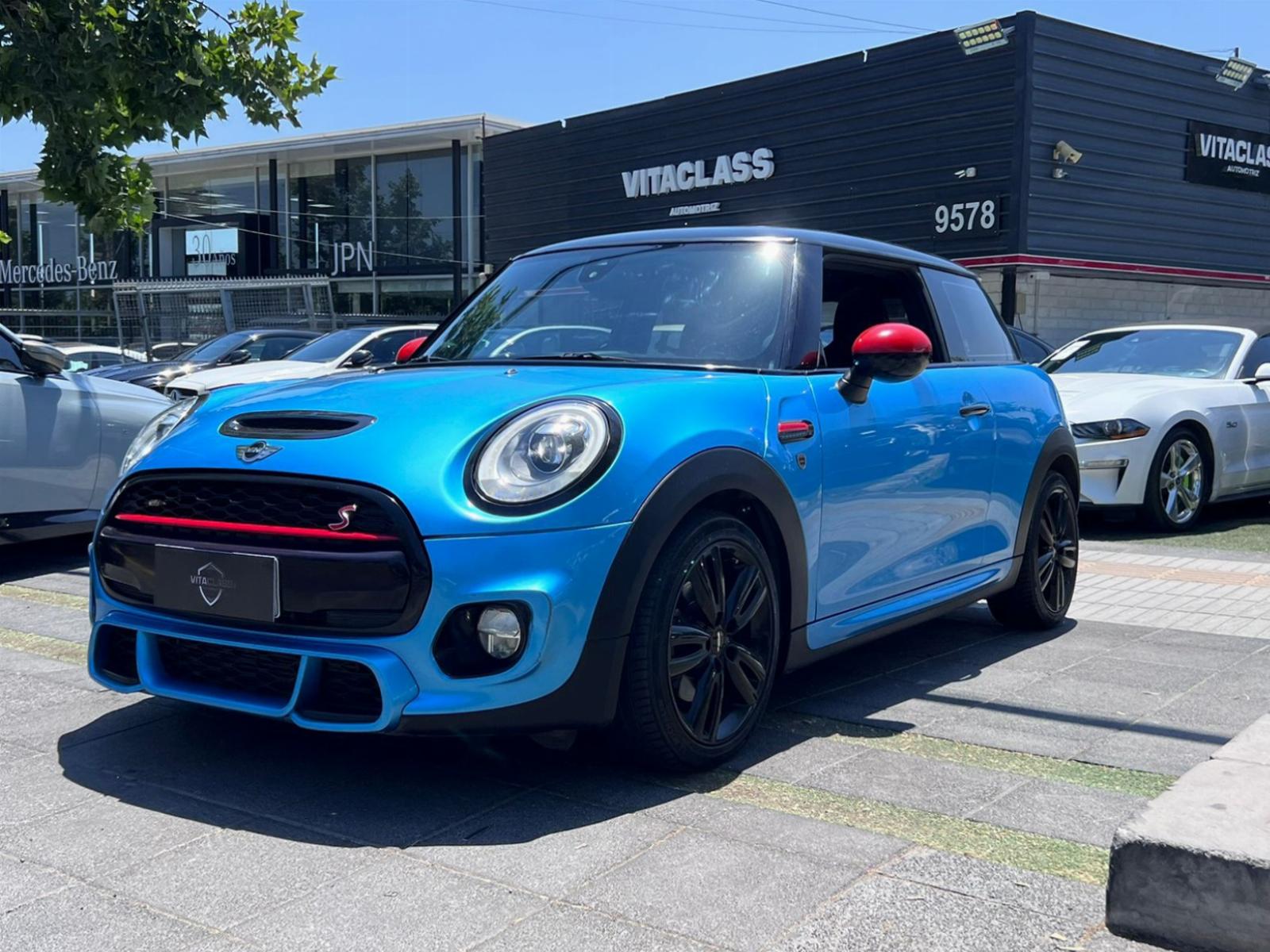 MINI COOPER S 2.0 2018 LOOK JOHN COOPER WORKS - VitaClass