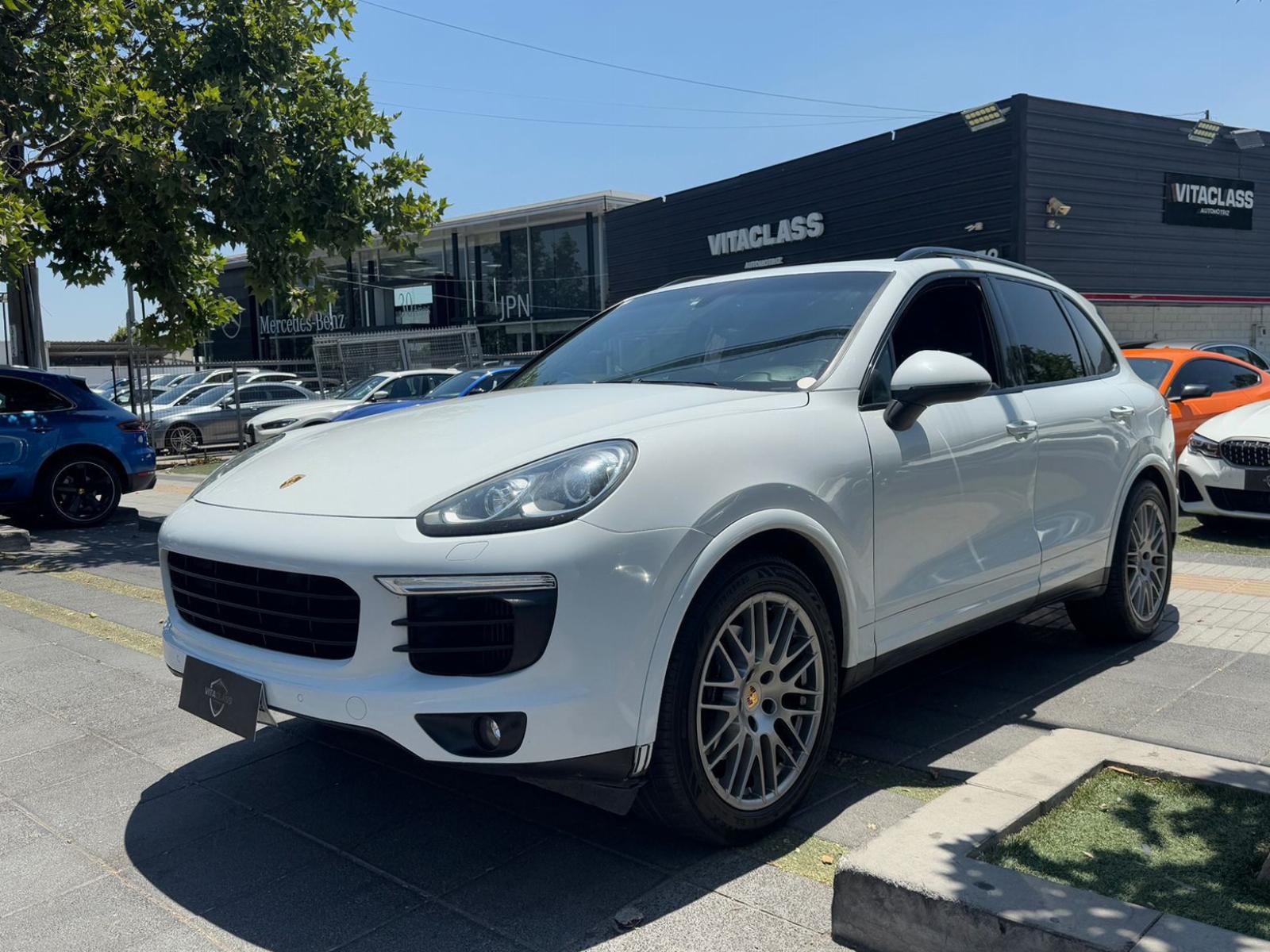 PORSCHE CAYENNE  2017 PLATINUM EDITION - VitaClass