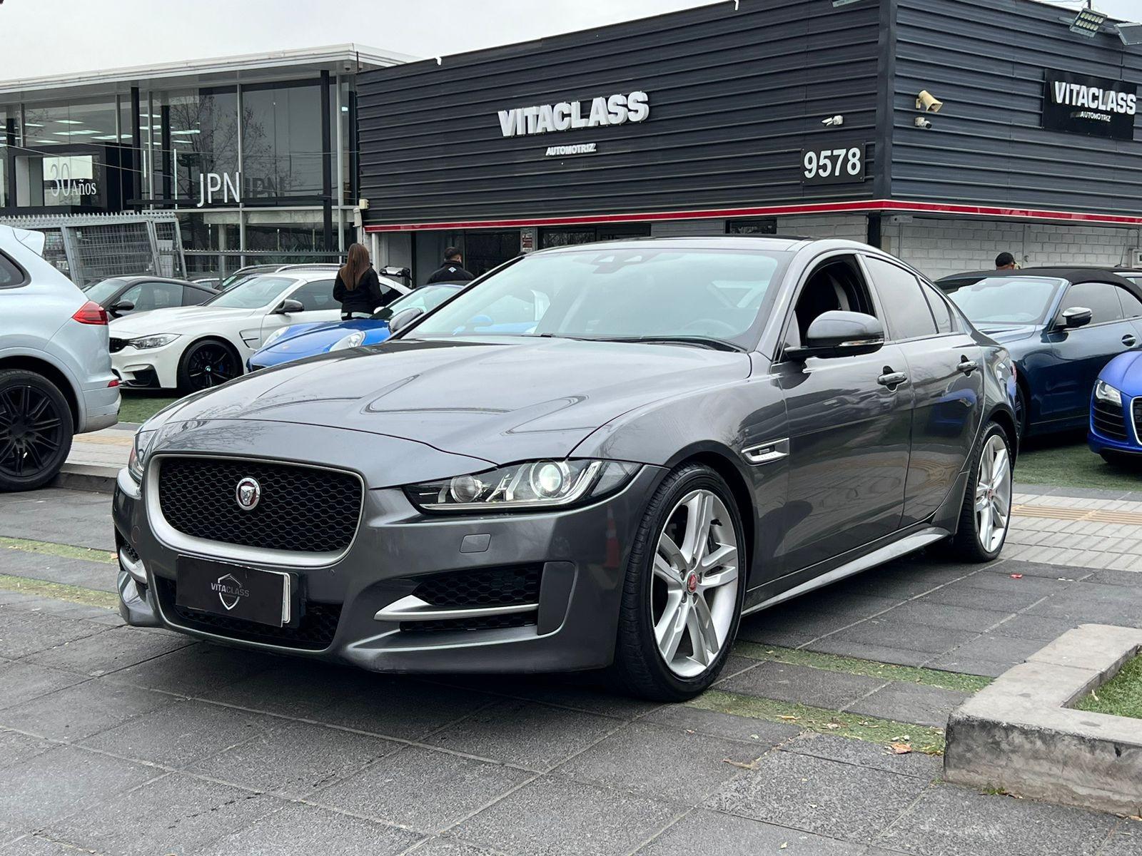 JAGUAR XE R SPORT 25t 2019 2.0 TURBO - VitaClass