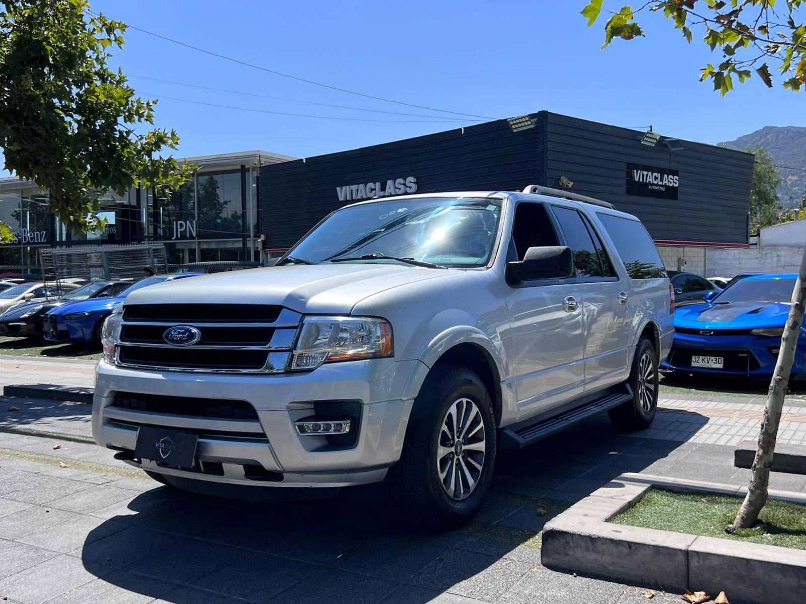 FORD EXPEDITION XLT 3.5 4x2 2018 TRES CORRIDAS DE ASIENTOS  - VitaClass