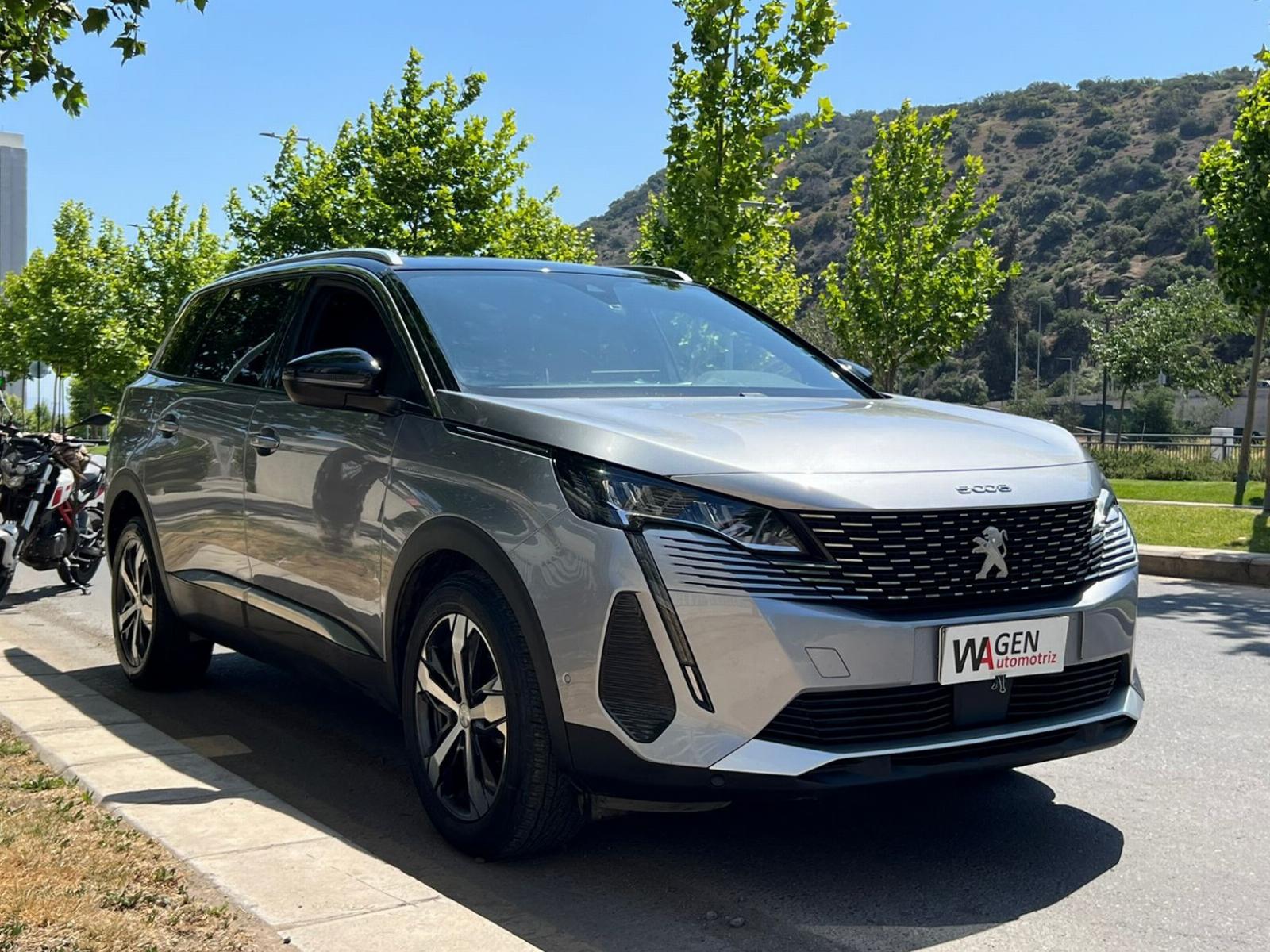 PEUGEOT 5008 DIESEL BLUEHDI 1.5 2024 MANTENIMIENTO EN LA MARCA UN DUEÑO - 