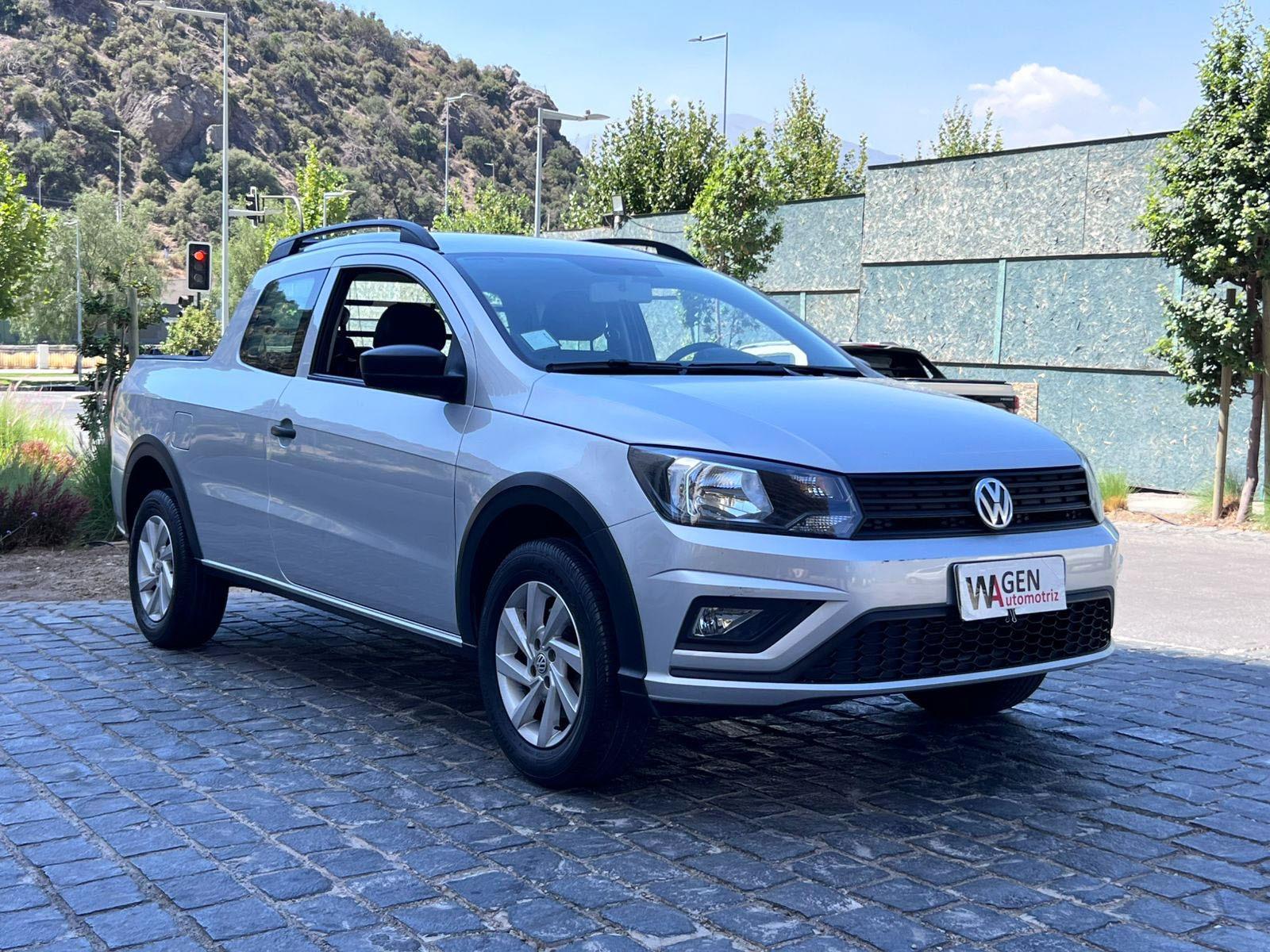 VOLKSWAGEN SAVEIRO 1.6 DOBLE CABINA 2023 ÚNICO DUEÑO - 